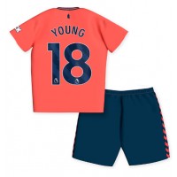 Koszulka piłkarska Everton Ashley Young #18 Strój wyjazdowy dla dzieci 2023-24 tanio Krótki Rękaw (+ Krótkie spodenki)